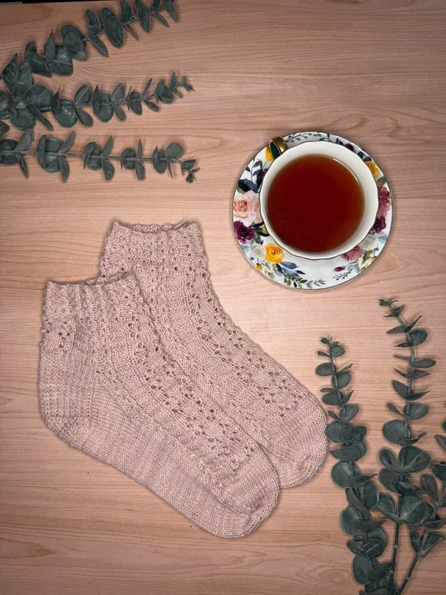 Second-Hand Sweater Weather Socks
